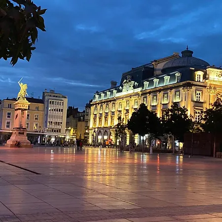 Parking Prive Gratuit, Balcon, 2