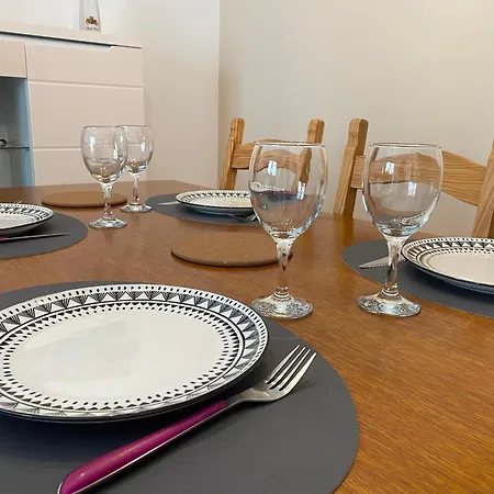 アパート Parking Prive Gratuit, Balcon, 2 *