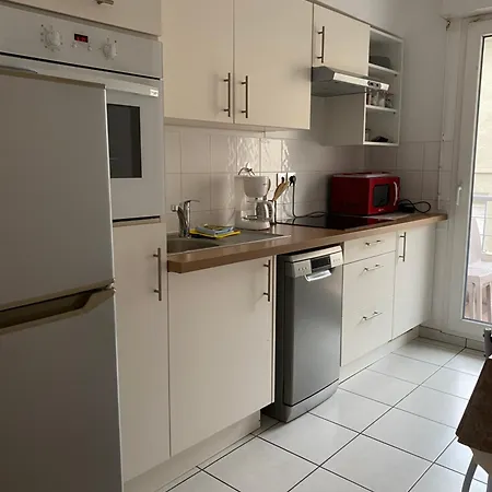 Parking Prive Gratuit, Balcon, 2 Appartamento
