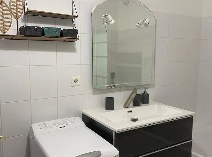 Apartment Parking Prive Gratuit, Balcon, 2 *