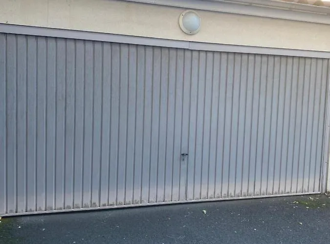 Parking Prive Gratuit, Balcon, 2 公寓 *