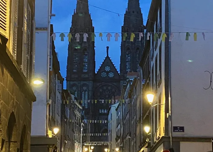 Parking Prive Gratuit, Balcon, 2 公寓 *