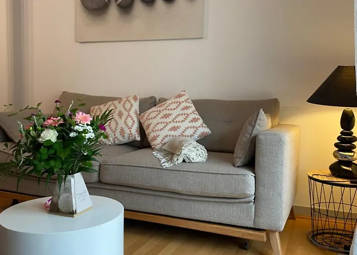 Parking Prive Gratuit, Balcon, 2