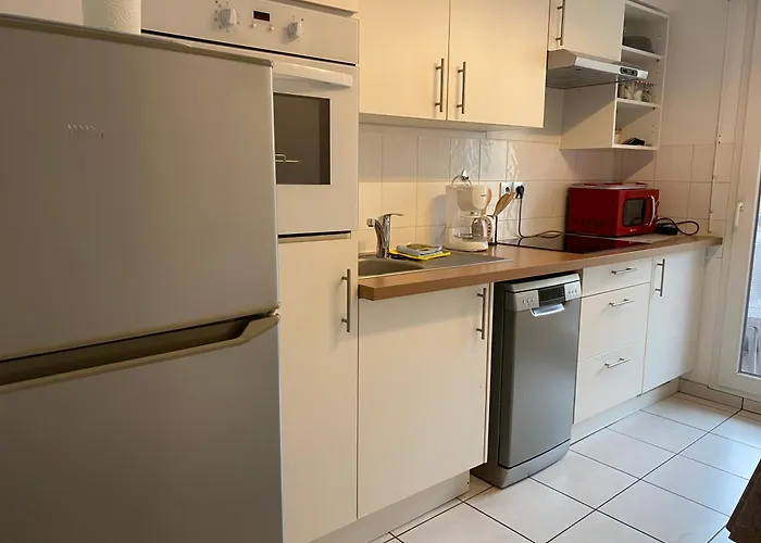 Apartment Parking Prive Gratuit, Balcon, 2 *