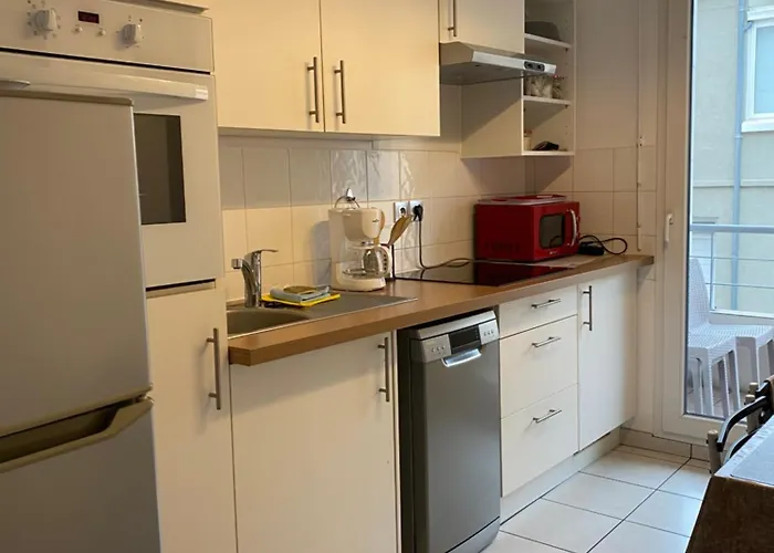 Apartment Parking Prive Gratuit, Balcon, 2 Clermont-Ferrand